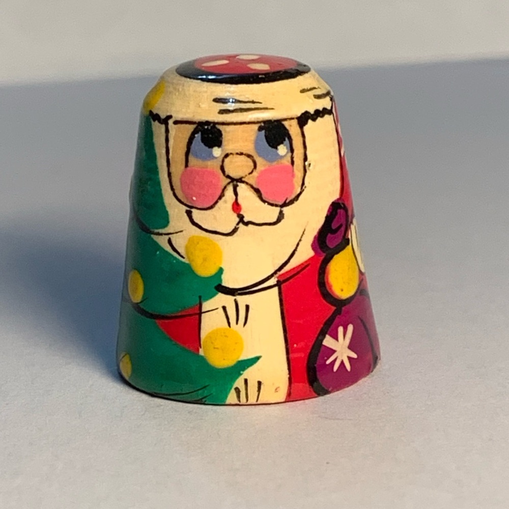 New vintage Saint Nicholas Santa thimble